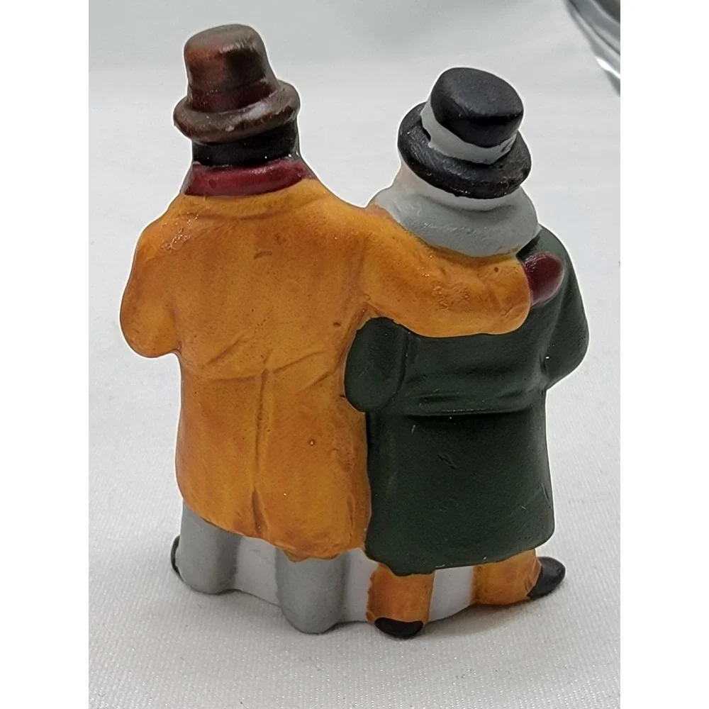 Dept 56 Dover Coach Horse/Carriage & Carolers Heritage Village Collection
